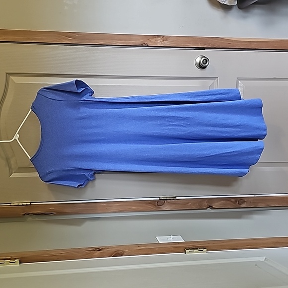 LULAROE WOMEN'S CARLY SWING DRESS W/ PATCH POCKET XS SKY BLUE - Picture 3 of 4